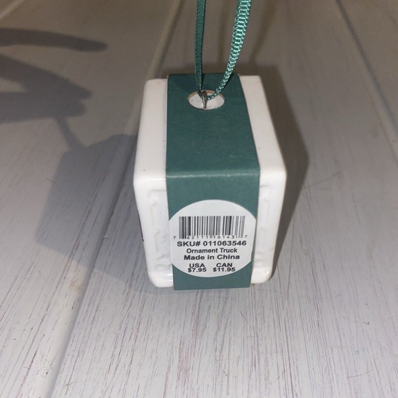 2016 STARBUCKS Delivery TRUCK Van Christmas Tree ORNAMENT Holiday Coffee - Picture 4 of 6